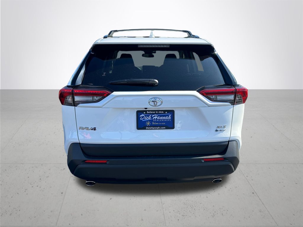 2025 Toyota RAV4 Hybrid XLE