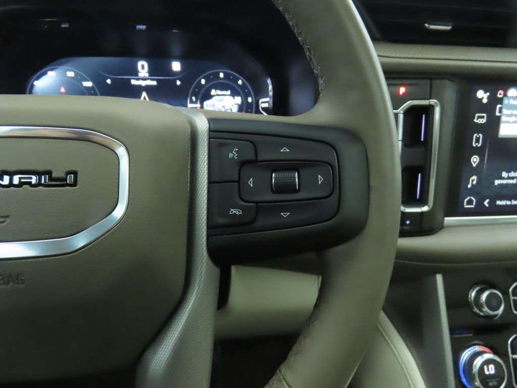 Thumbnail: 2023 GMC Yukon XL - 11