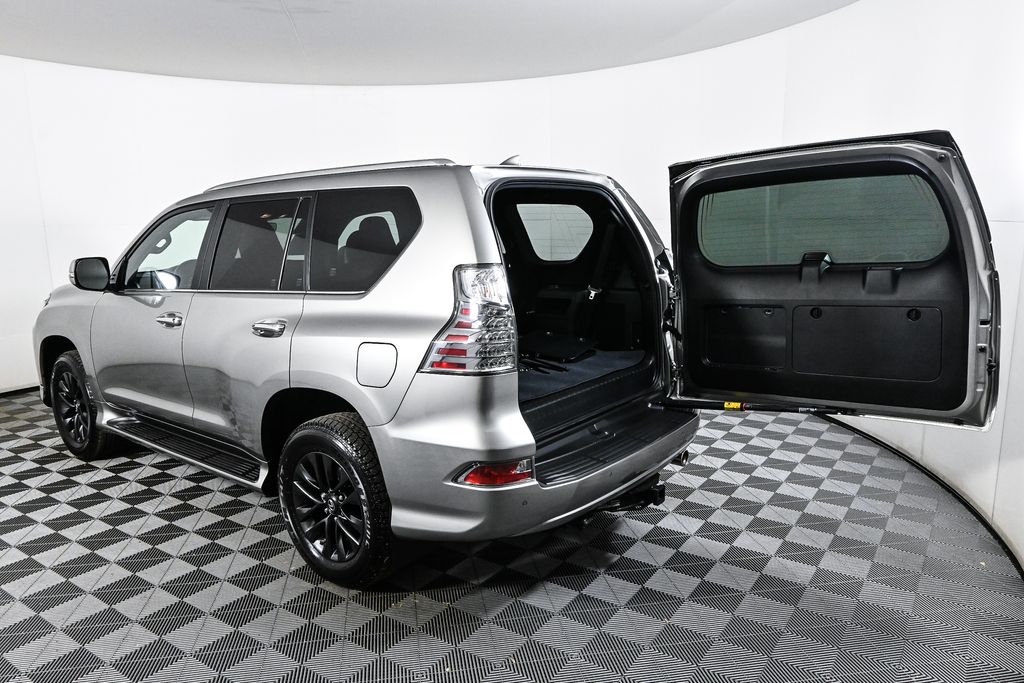 2023 Lexus GX 460 29