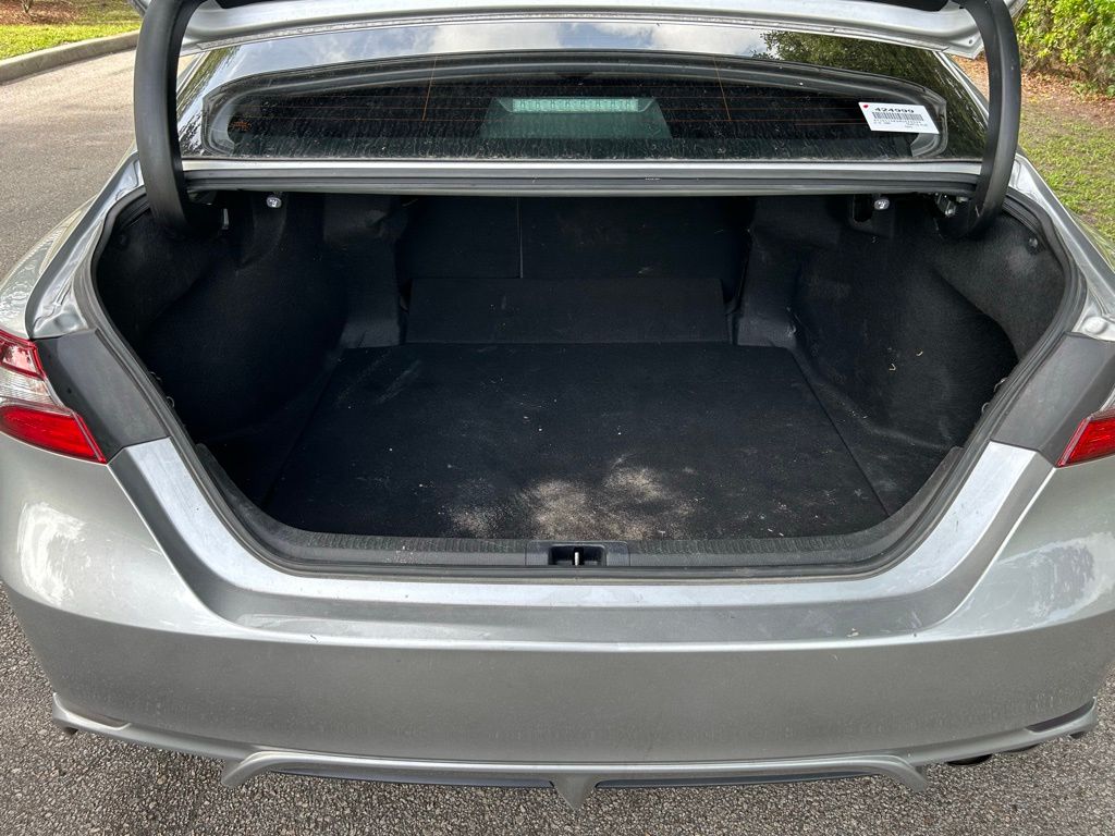 2021 Toyota Camry SE 10