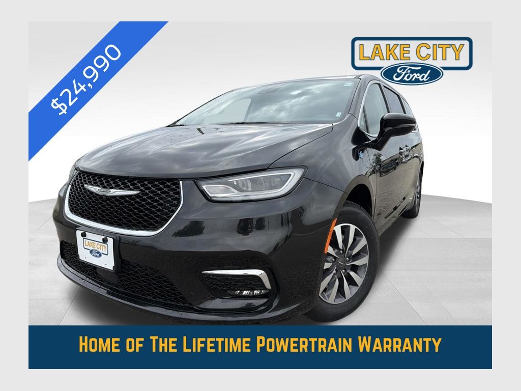 Brilliant Black Crystal Pearlcoat 2024 Chrysler Pacifica Hybrid Minivan Front-Wheel Drive Continuously Variable Transmission