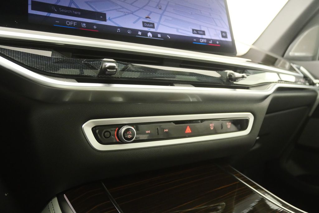 Thumbnail: 2026 BMW X5 - 27