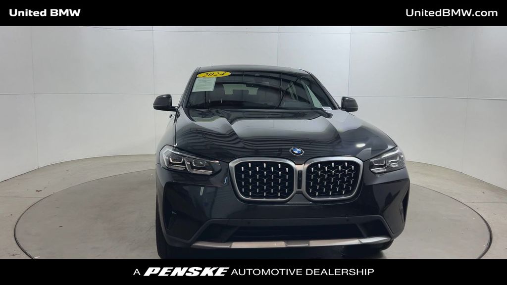2024 BMW X4 xDrive30i 3