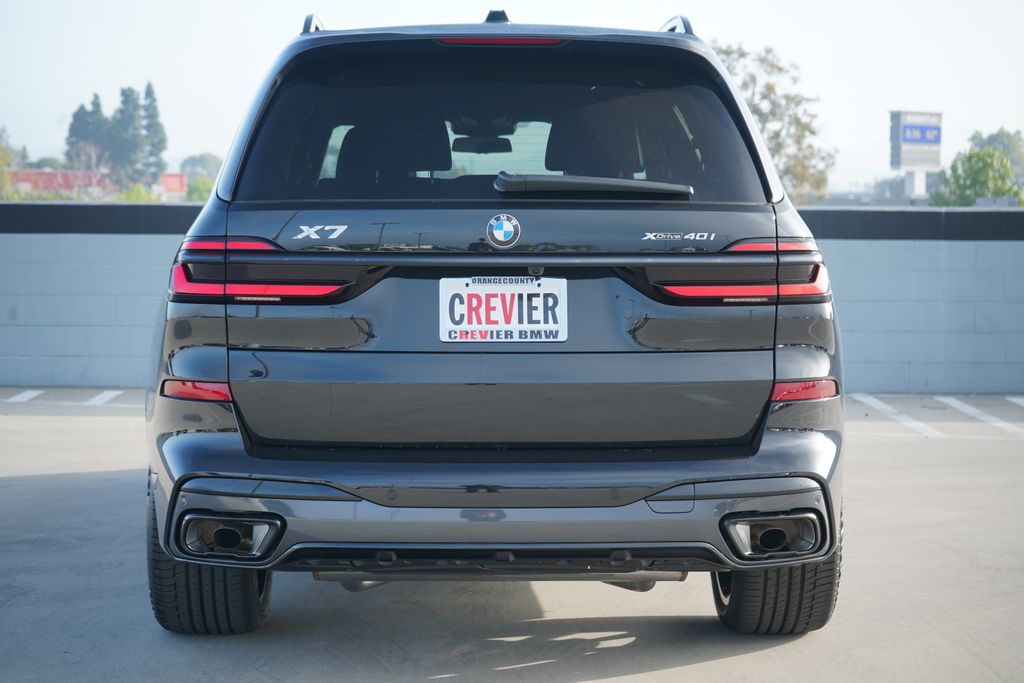 Thumbnail: 2026 BMW X7 - 6