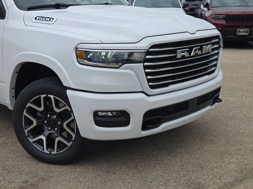 View vehicle photo 4