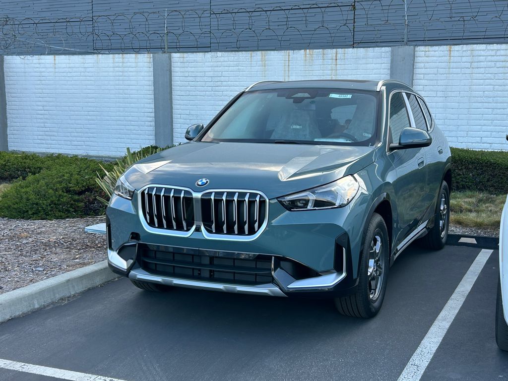 Thumbnail: 2025 BMW X1 - 2