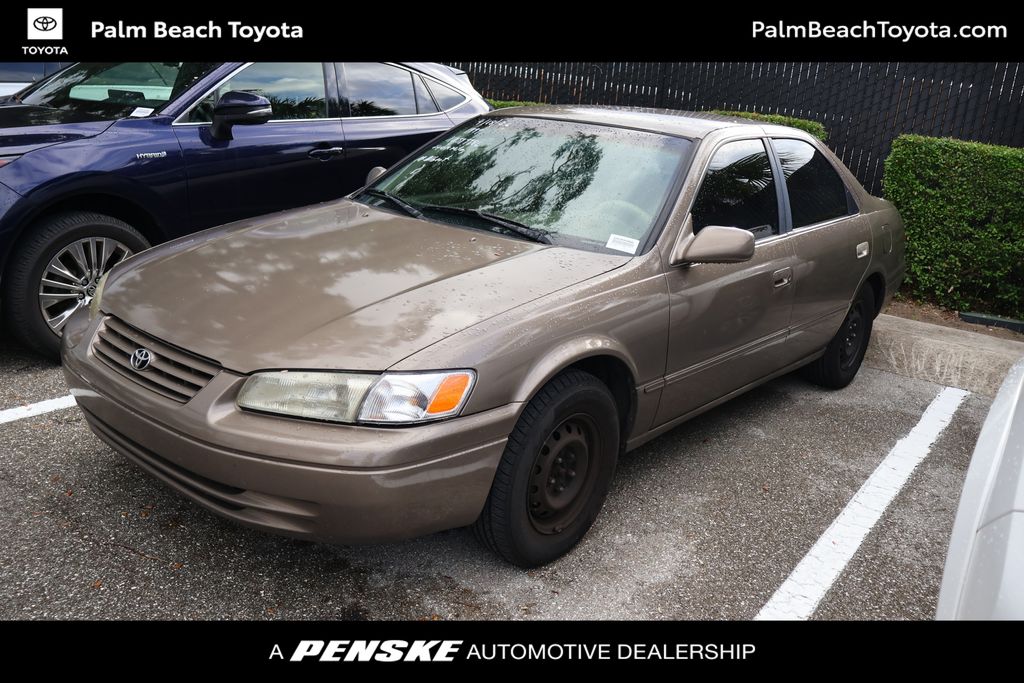 1999 Toyota Camry LE -
                  West Palm Beach, FL