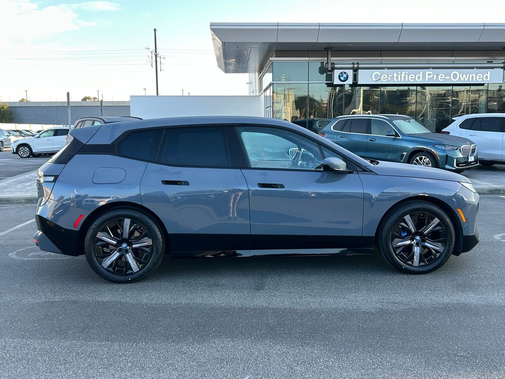 Thumbnail: 2023 BMW iX - 6