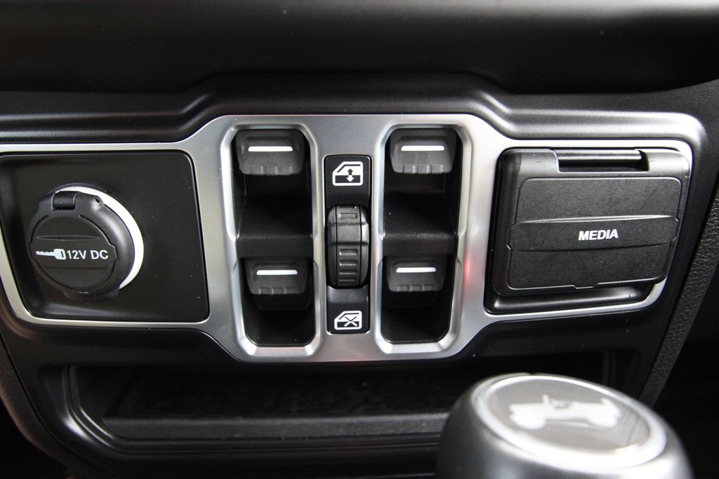 Used 2021 Jeep Wrangler SUV