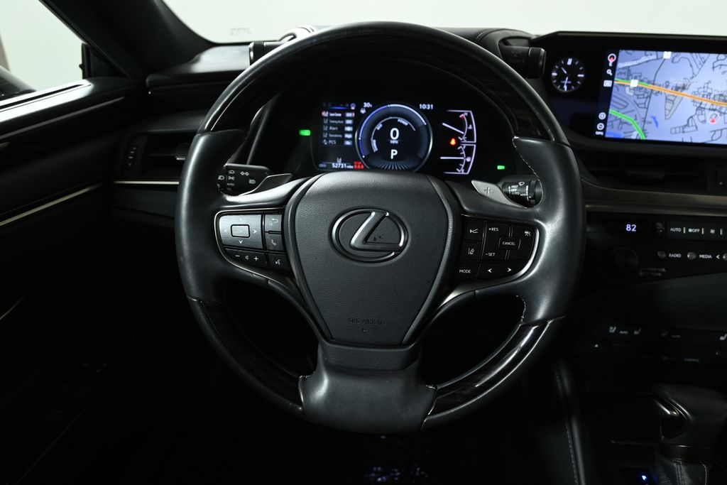 Thumbnail: 2020 Lexus ES - 18