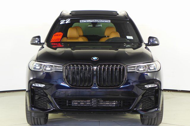 2022 BMW X7 xDrive40i 3