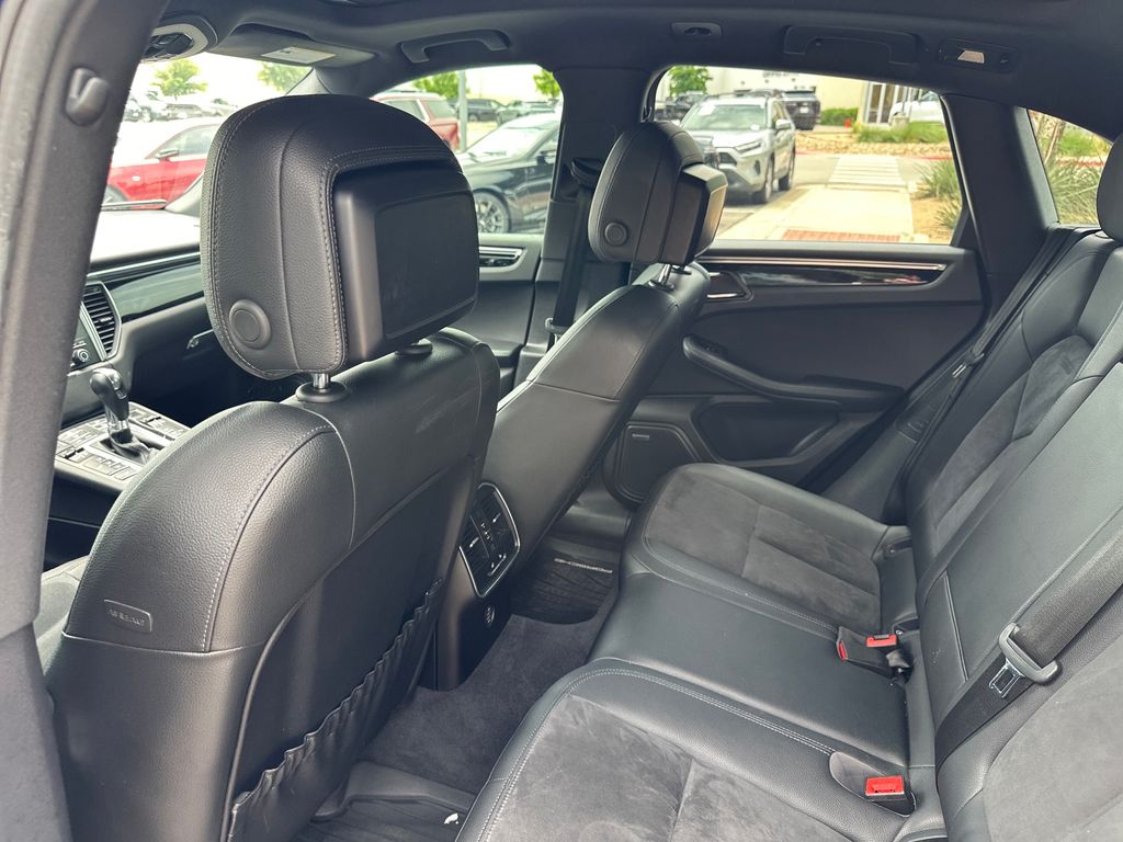 Used Car 2018 Porsche Macan  For Sale Under $25,000 In Austin, Texas