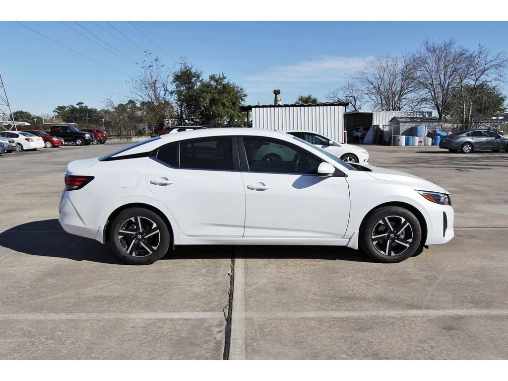 2025 Nissan Sentra SV - 4