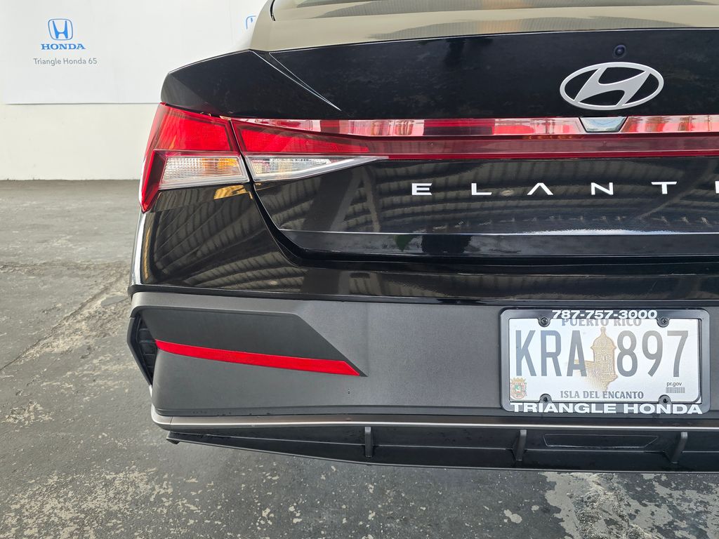 Thumbnail: 2025 Hyundai Elantra - 31