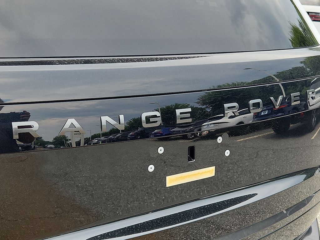 Thumbnail: 2025 Land Rover Range Rover - 12