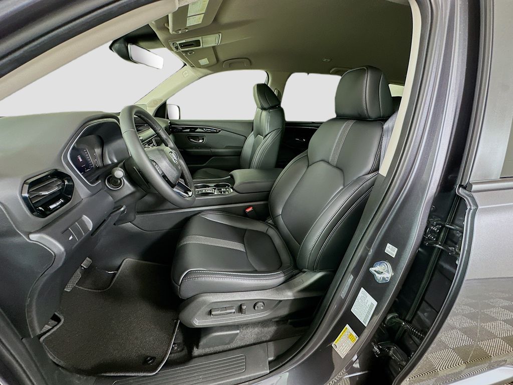 Thumbnail: 2026 Honda Pilot - 16