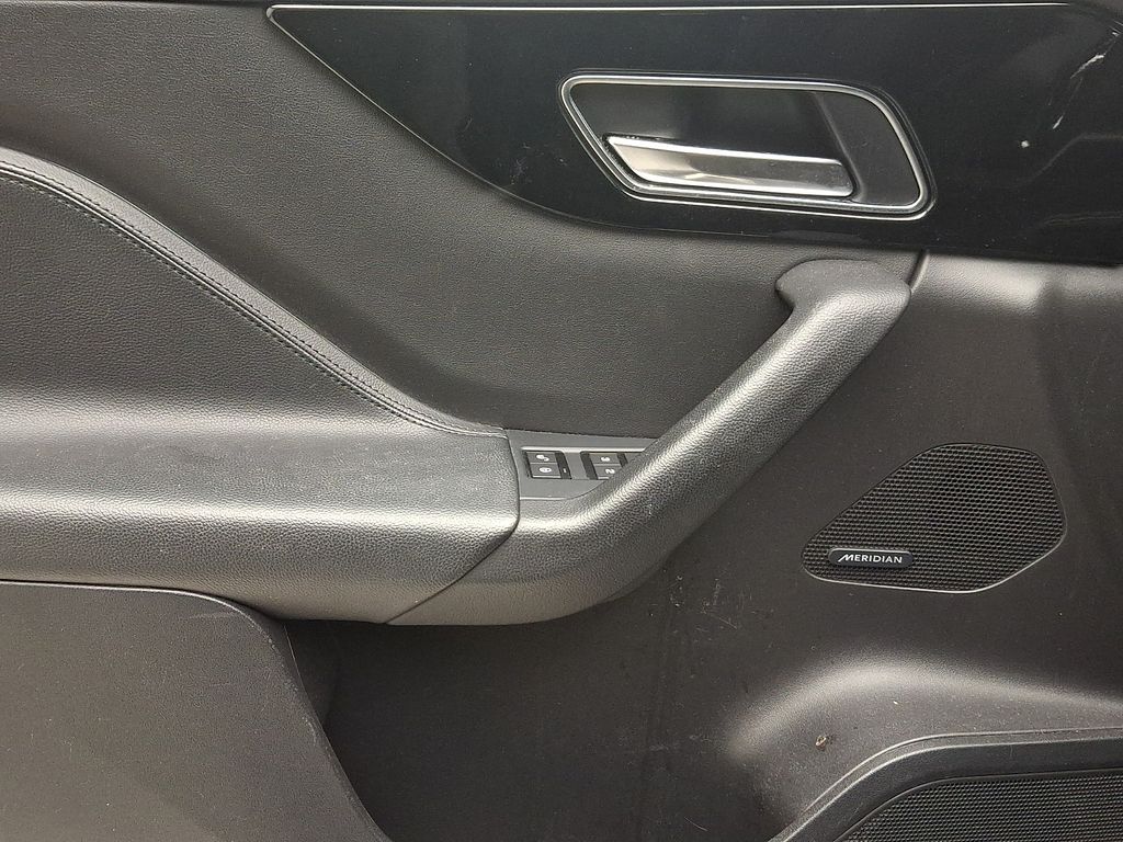 Thumbnail: 2020 Jaguar F-Pace - 13