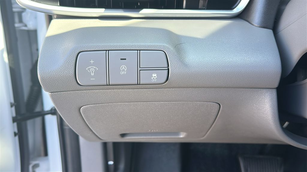 2024 Hyundai Elantra SE White at Classic Elite Chevrolet Sugar Land