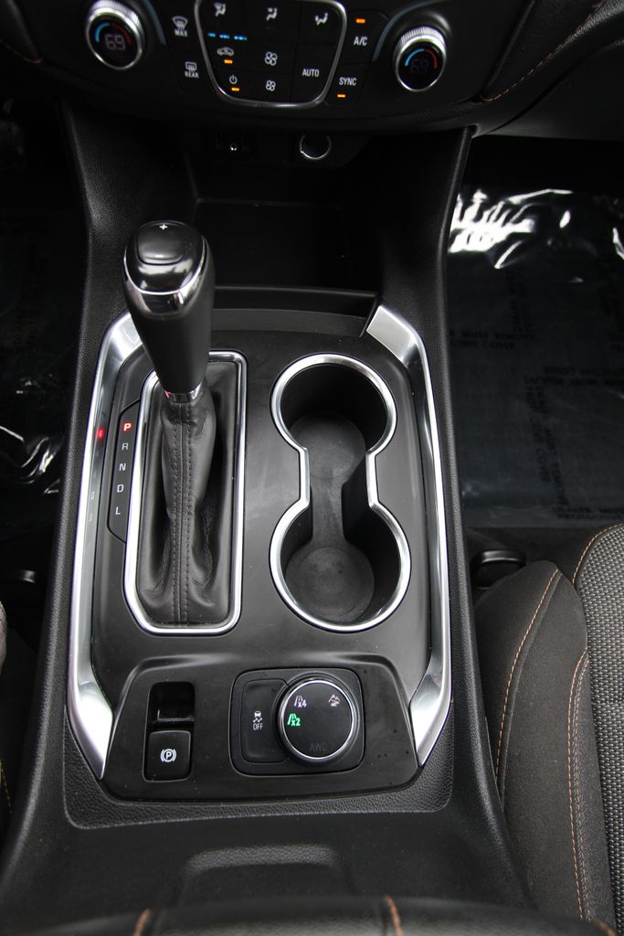 Used 2020 Chevrolet Traverse SUV