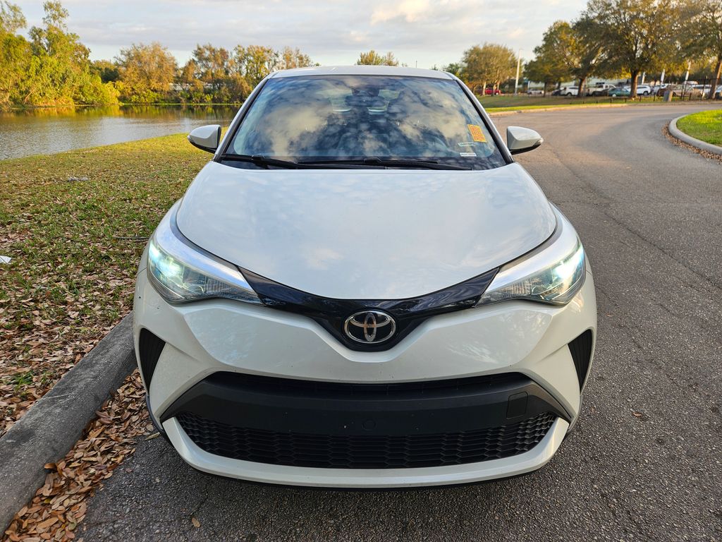 2021 Toyota C-HR LE 8