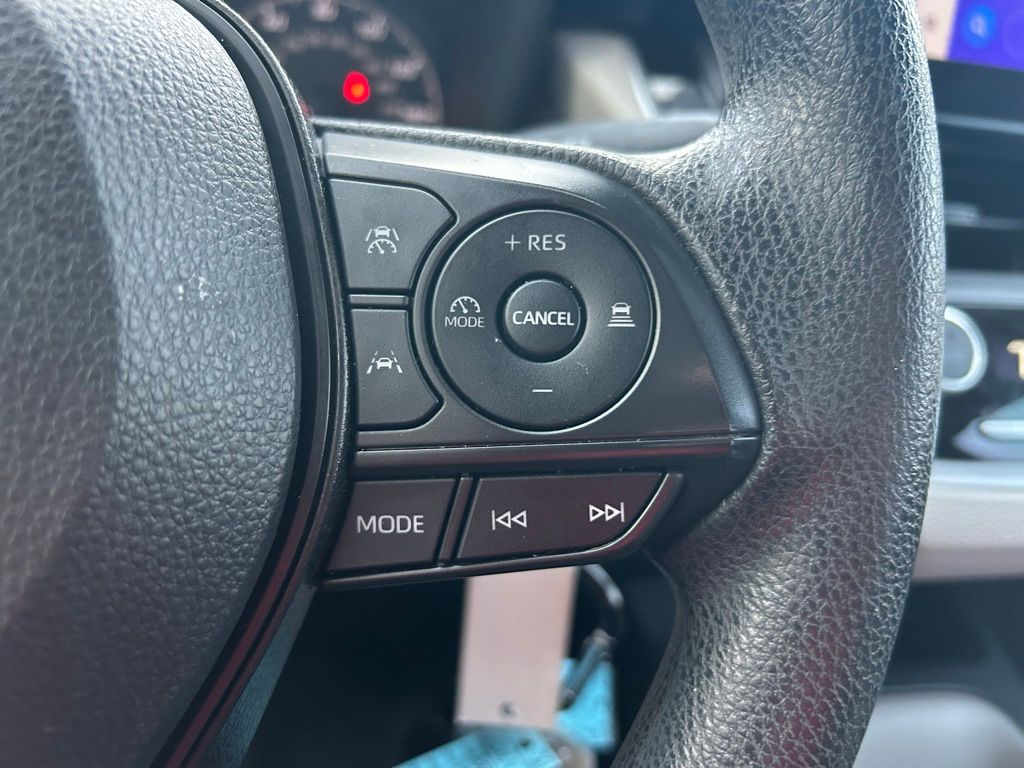 Thumbnail: 2023 Toyota Corolla - 18