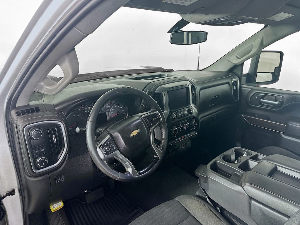 Used 2022 Silver Chevrolet LT image 30