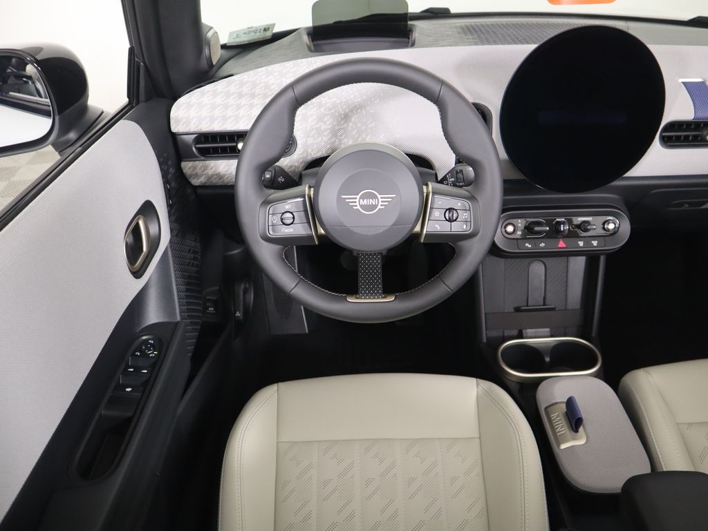 Thumbnail: 2026 MINI Cooper - 18