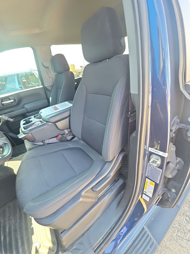 2022 Chevrolet Silverado 2500HD Custom Crew Cab 4WD