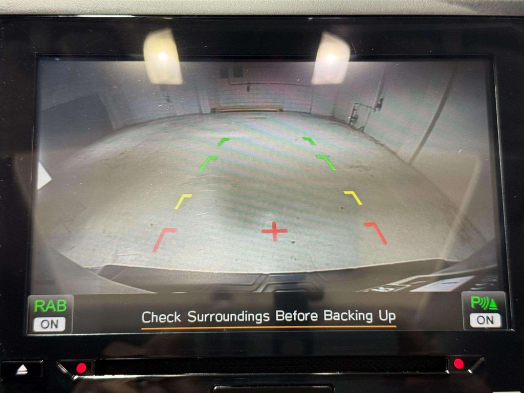 Used 2020 Ice Silver Metallic Subaru Limited image 15