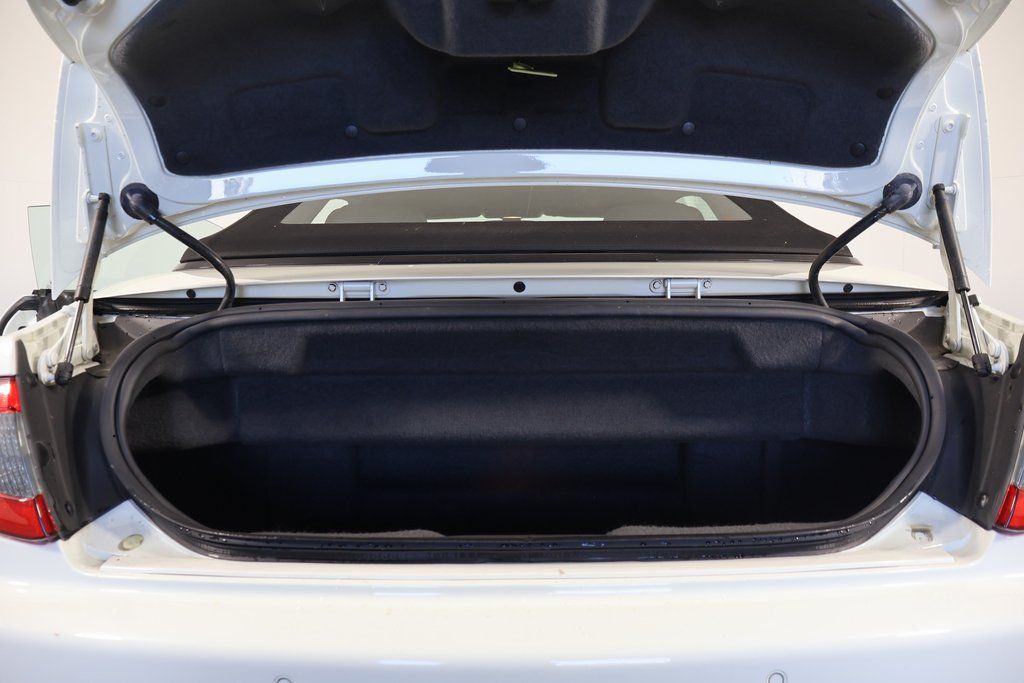 Thumbnail: 2013 Maserati GranTurismo - 15