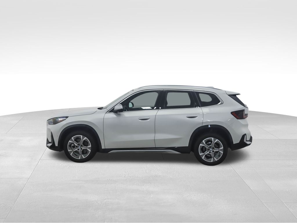 Thumbnail: 2023 BMW X1 - 2