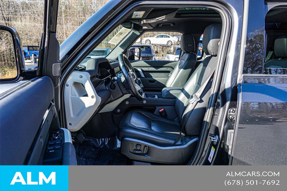 Used 2023 Gray Land Rover X-Dynamic SE image 20