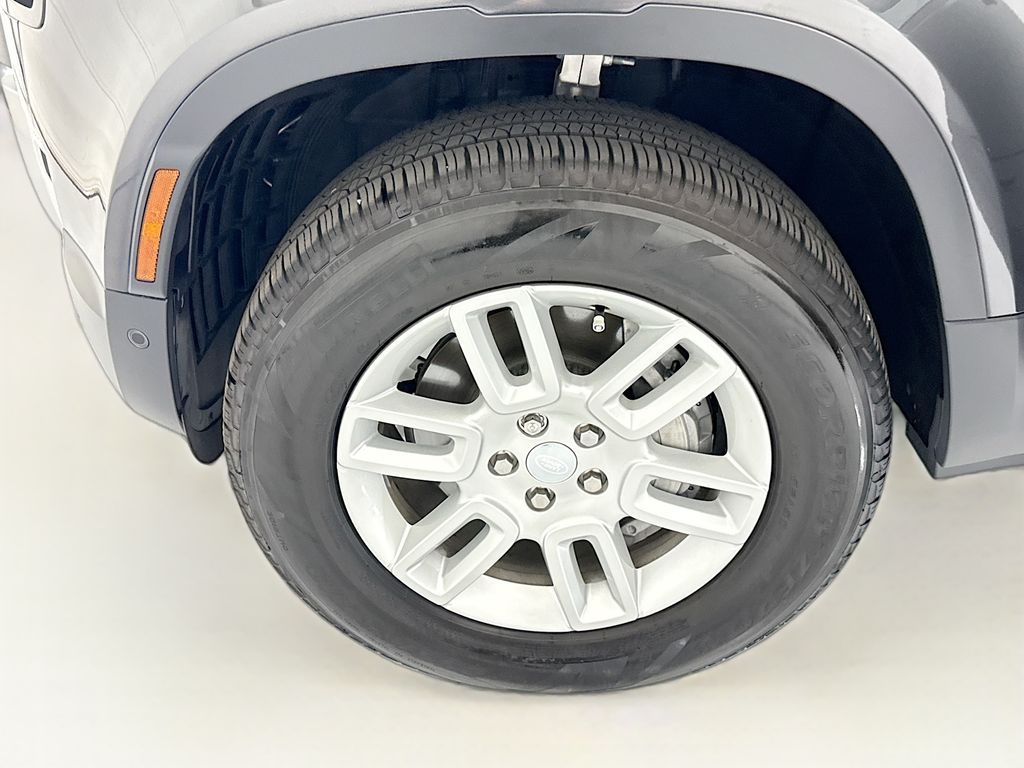 Thumbnail: 2025 Land Rover Defender - 29