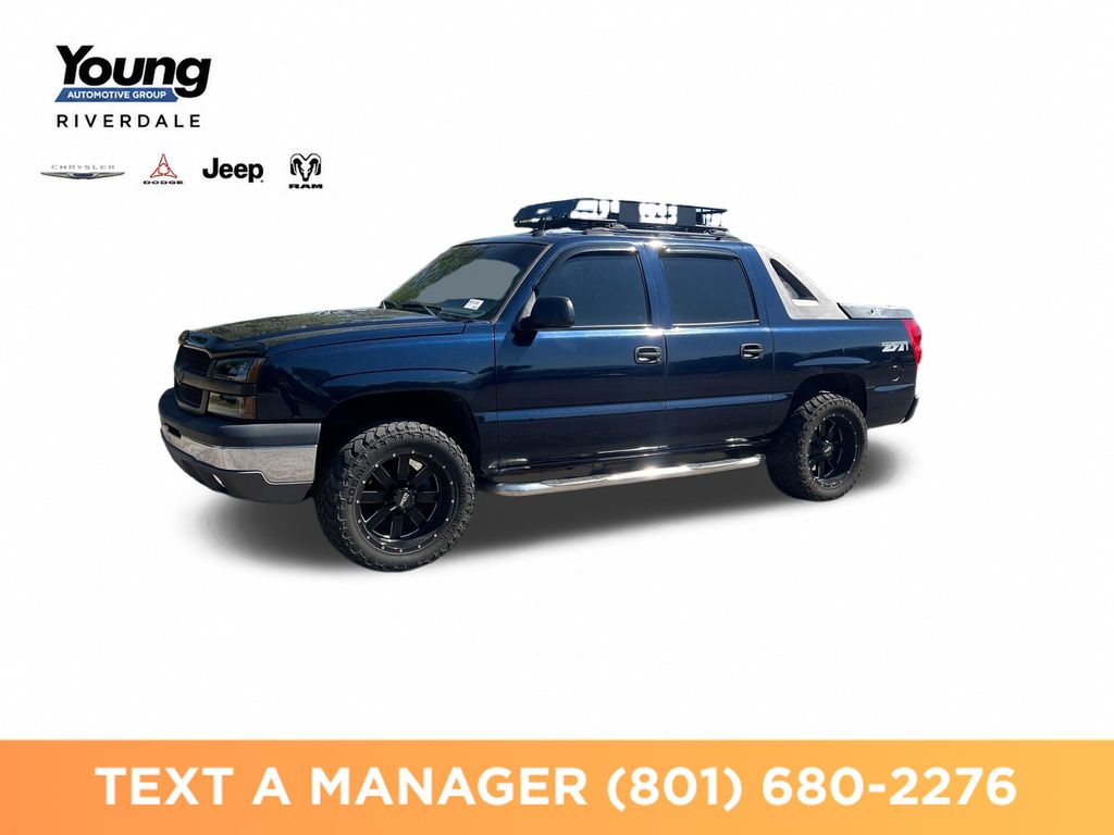 Dark Blue Metallic 2004 Chevrolet Avalanche Pickup Truck Four-Wheel Drive 4-Speed Automatic Overdrive