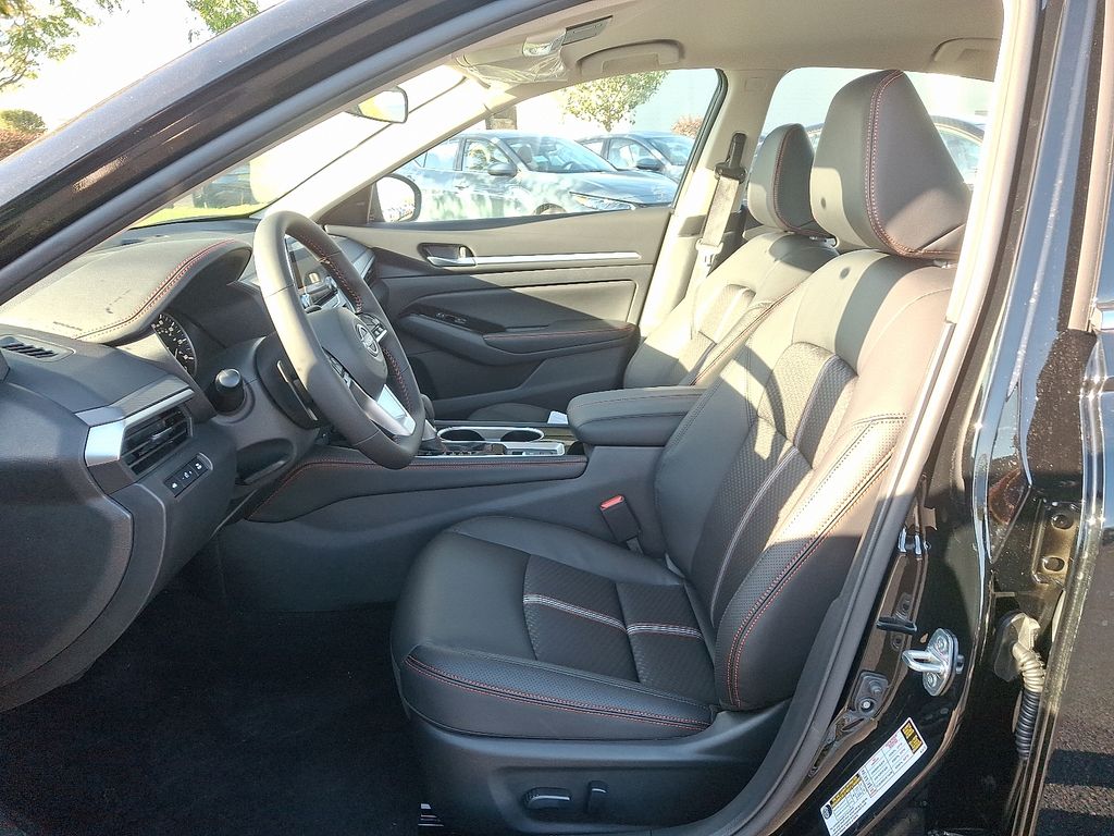 Thumbnail: 2025 Nissan Altima - 6