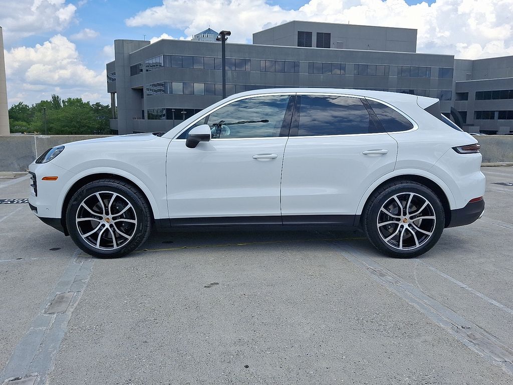 Thumbnail: 2025 Porsche Cayenne - 2