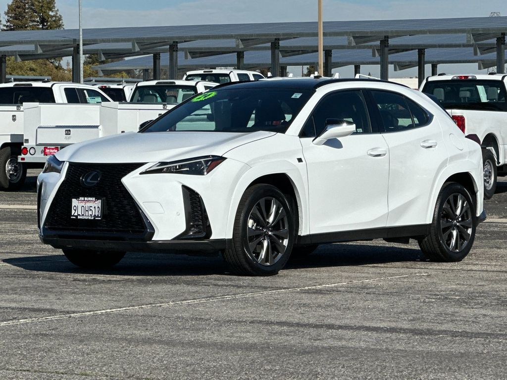 View vehicle photo 7