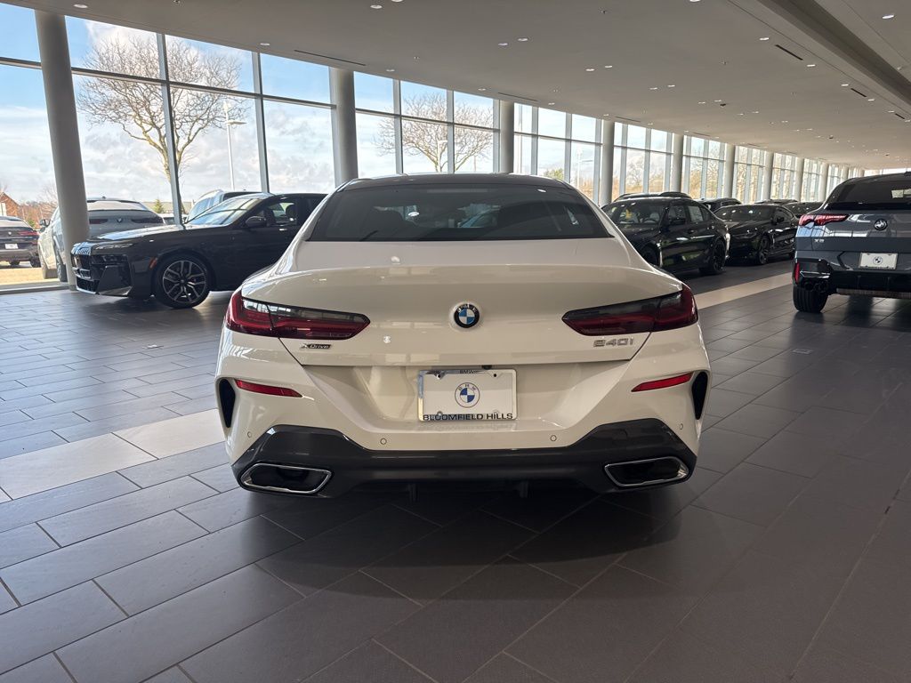 Thumbnail: 2022 BMW 8 Series - 6