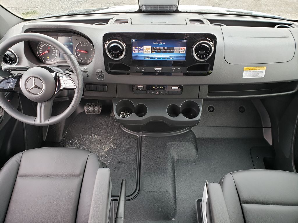 Thumbnail: 2026 Mercedes-Benz Sprinter - 20