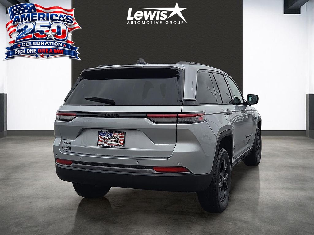 New 2026 Jeep Grand Cherokee Altitude For Sale in Farmington, AR