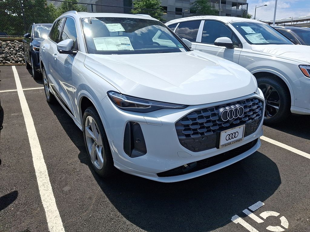 Thumbnail: 2025 Audi Q5 - 3