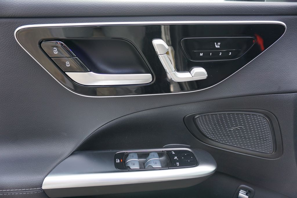 2024 Mercedes-Benz C-Class C 300 18