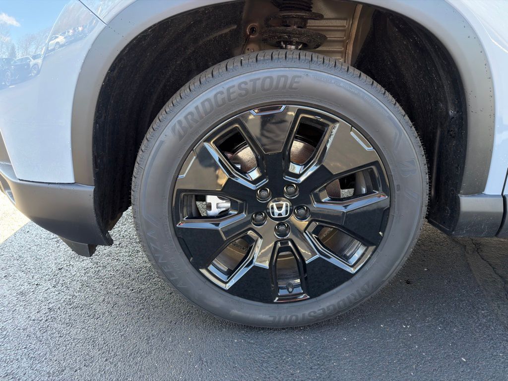 Thumbnail: 2026 Honda Pilot - 10