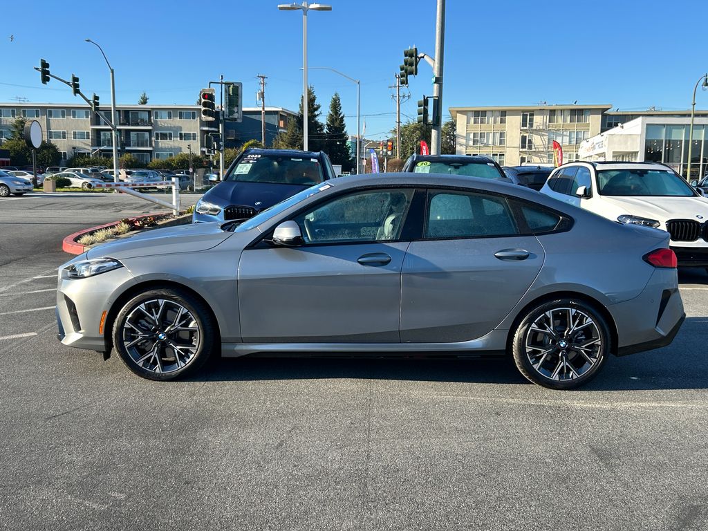 Thumbnail: 2026 BMW 2 Series - 2