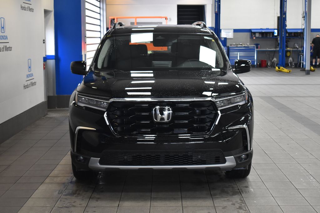 Thumbnail: 2025 Honda Pilot - 2