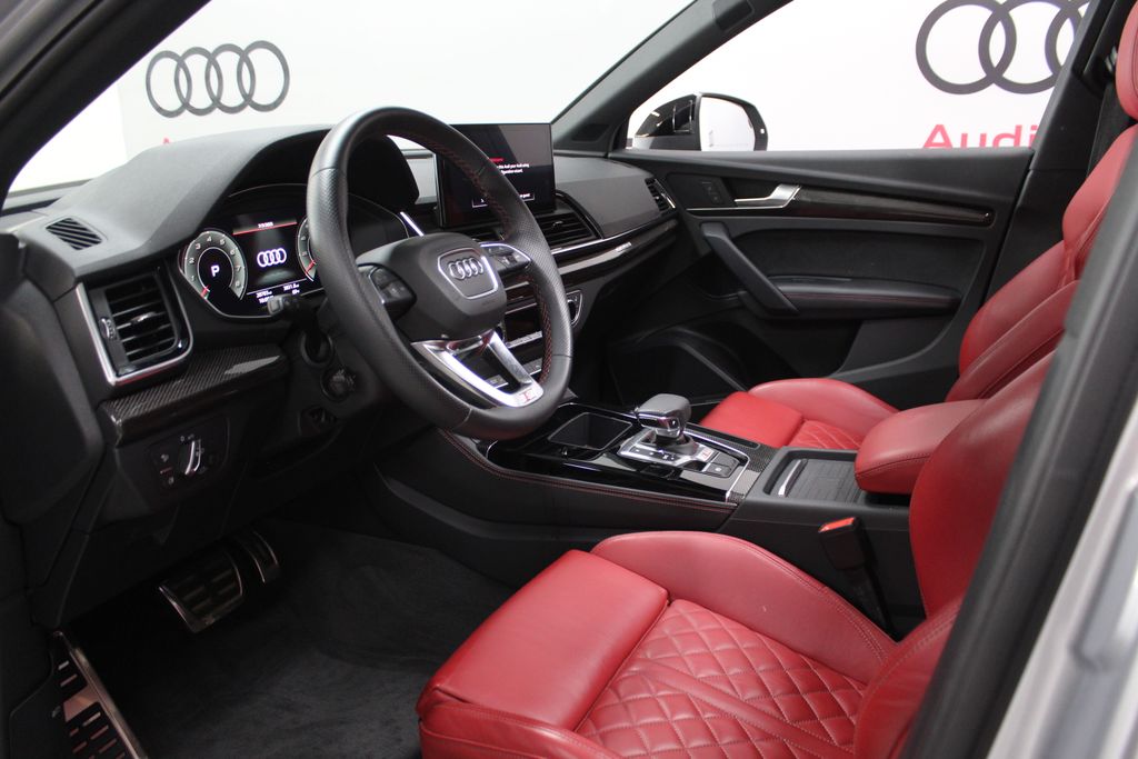 Thumbnail: 2021 Audi SQ5 - 11