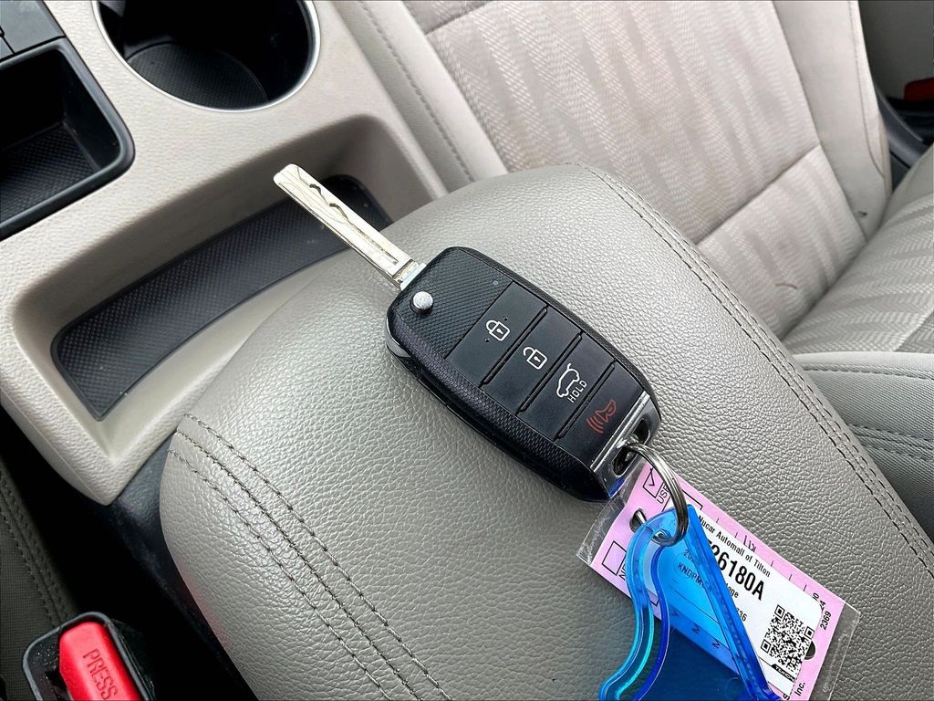 2020 Kia Sportage — photo 27