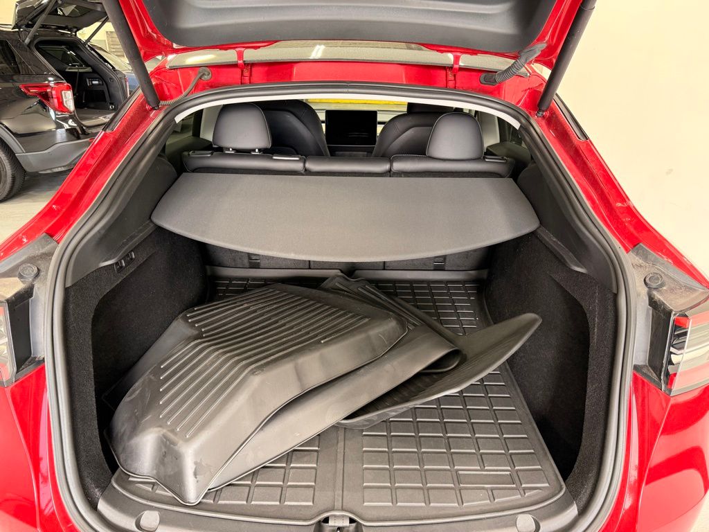 Thumbnail: 2024 Tesla Model Y - 21