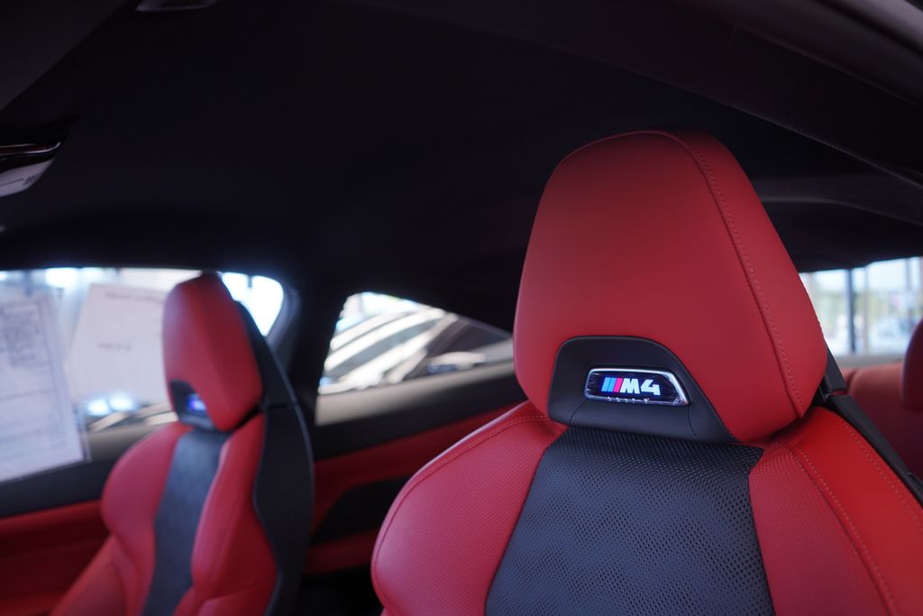 Thumbnail: 2024 BMW M4 - 8