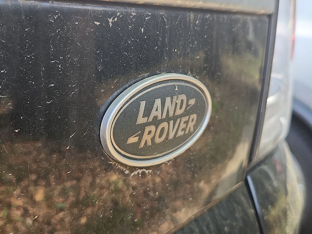 Thumbnail: 2017 Land Rover Range Rover Sport - 4